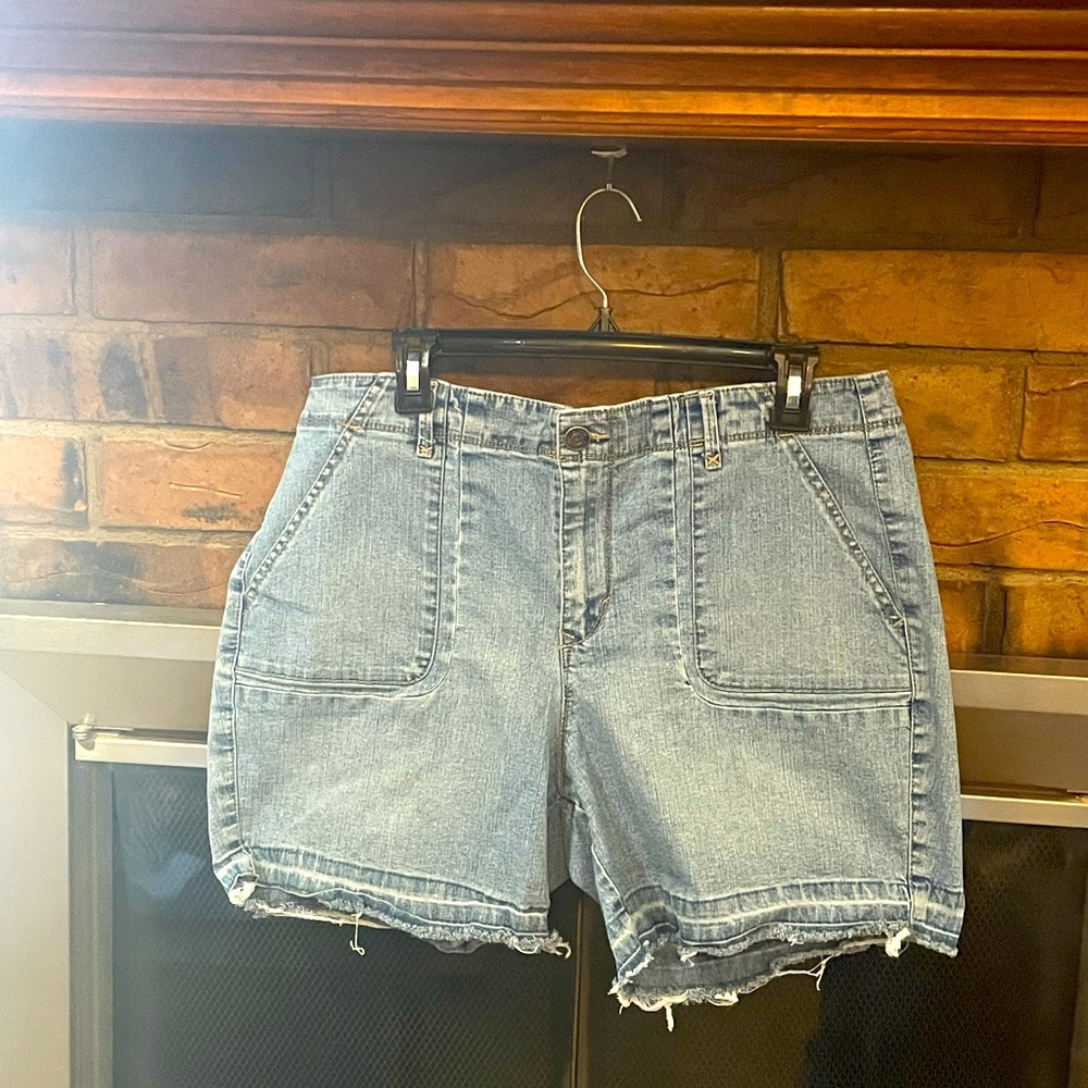 Gloria Vanderbilt shorts